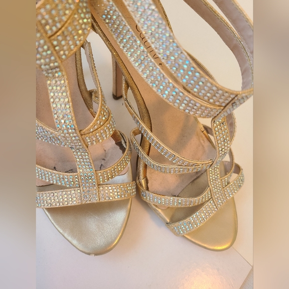 Cathy Jean Champagne Rhinestone Heels - Picture 2 of 7